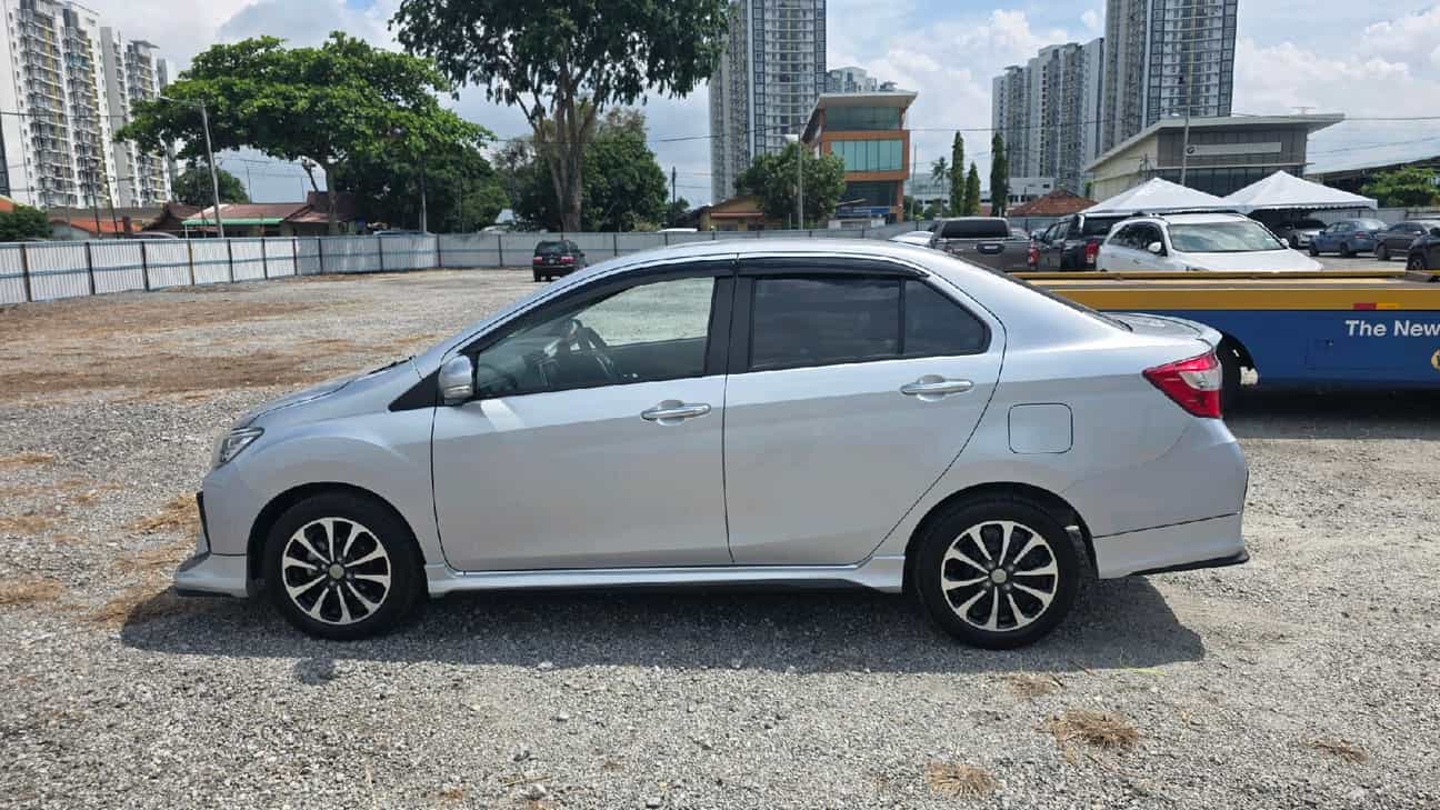 used 2022 Perodua Bezza Advance 1.3