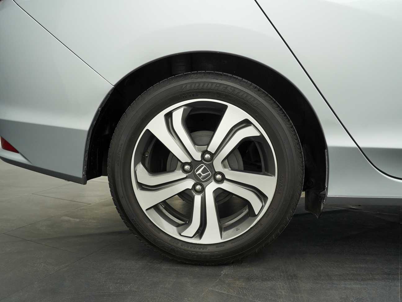 used 2014 Honda City V 1.5