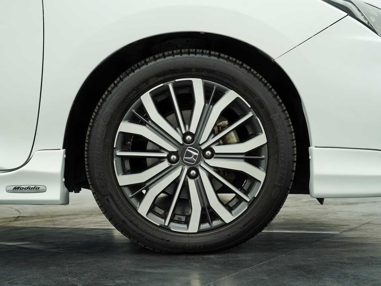 used 2017 Honda City V i-VTEC 1.5