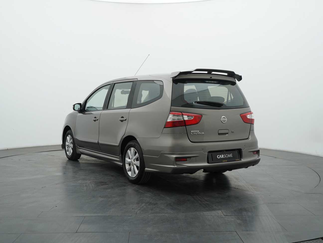 terpakai 2013 Nissan Grand Livina Impul 1.8