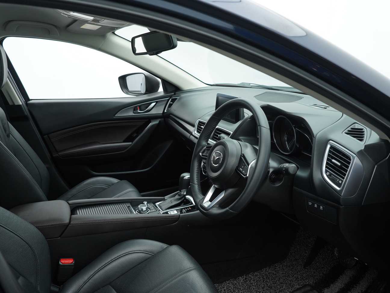 terpakai 2018 Mazda 3 SKYACTIV-G 2.0