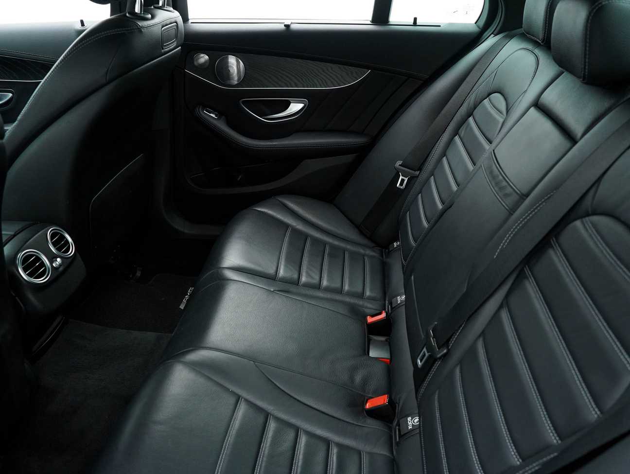 terpakai 2018 Mercedes-Benz C250 AMG Line 2.0