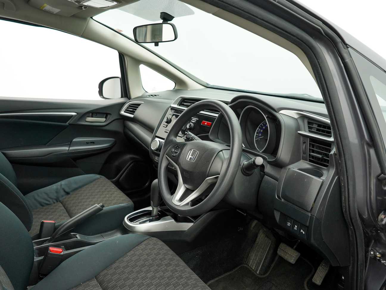 used 2014 Honda Jazz E 1.5