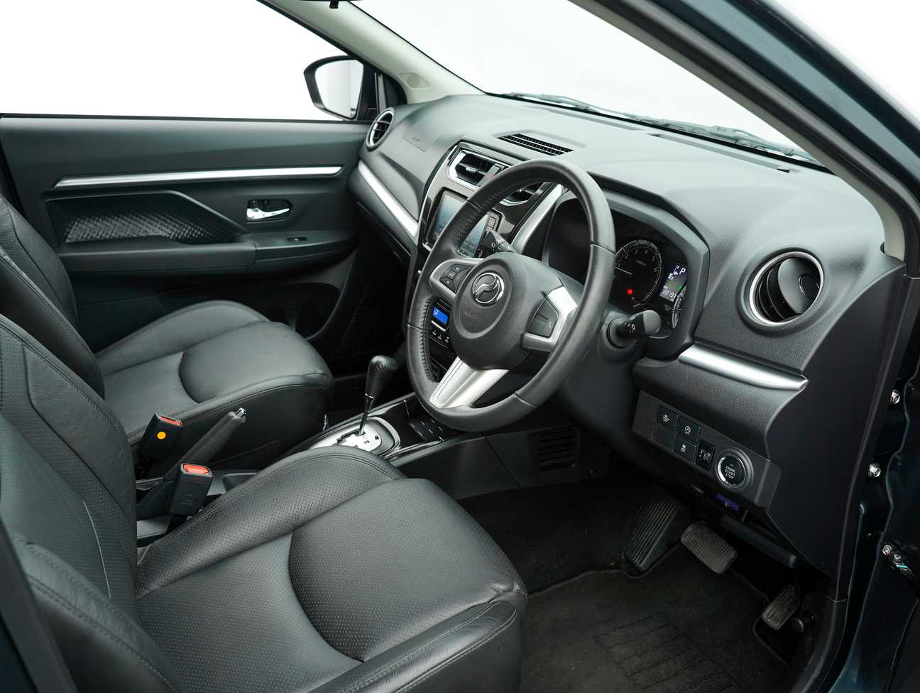 terpakai 2020 Perodua ARUZ AV 1.5