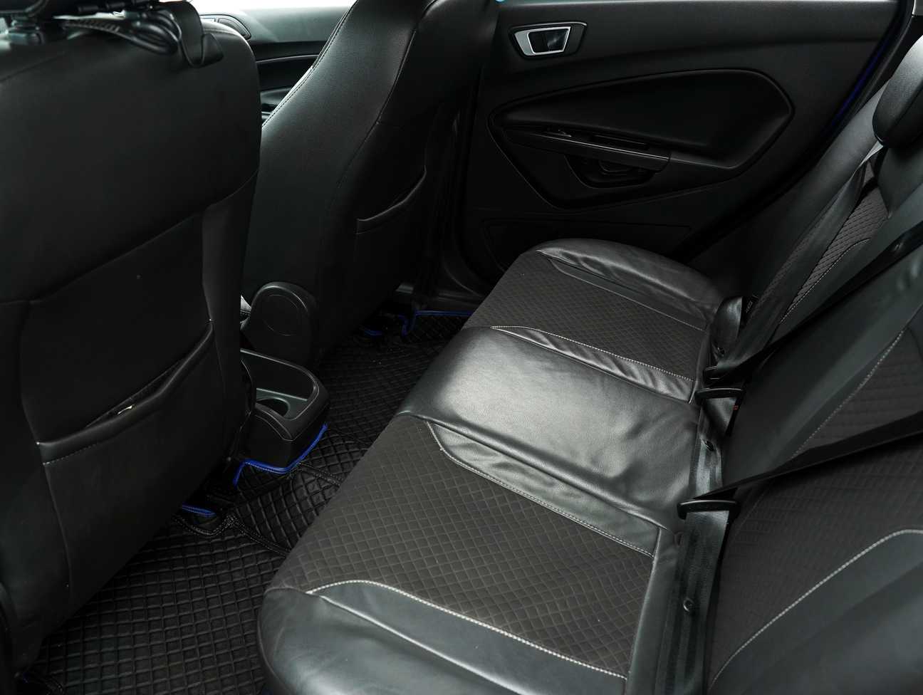 terpakai 2014 Ford FIESTA SPORT 1.0