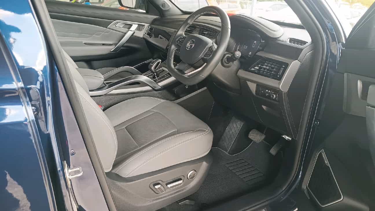 used 2024 Proton X70 Premium 1.5