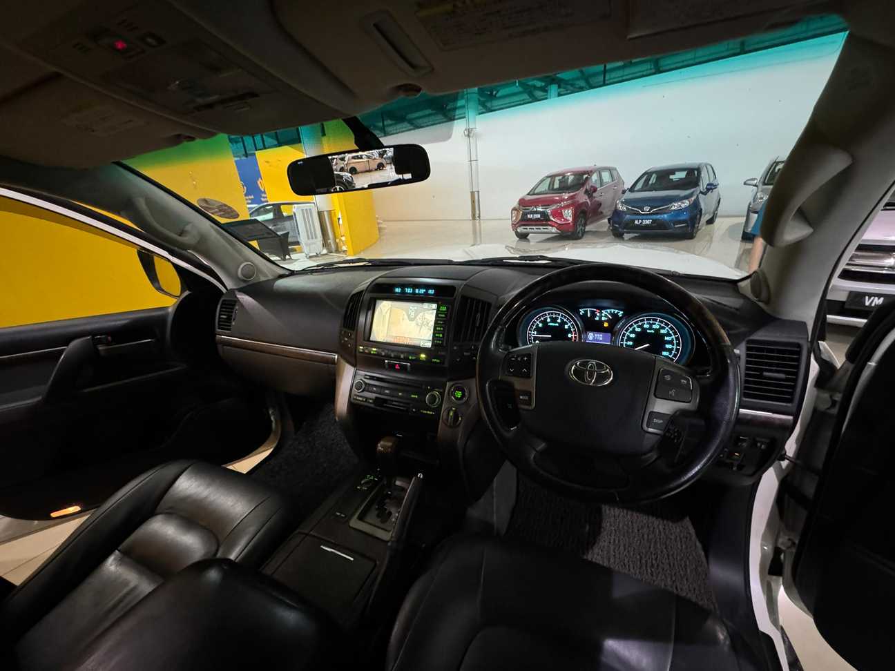 used 2009 Toyota Land Cruiser UZJ200 AX 4.7