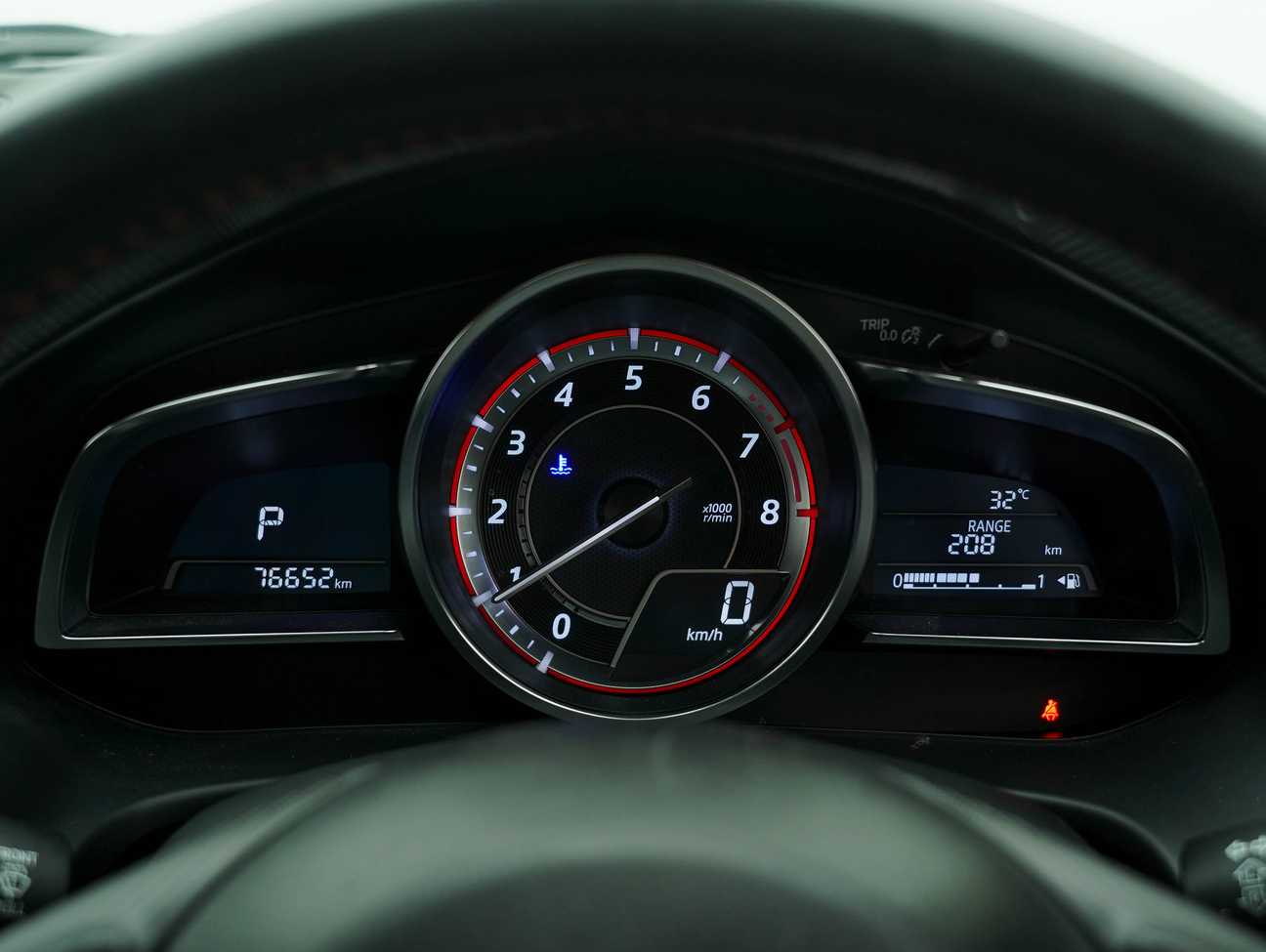 terpakai 2015 Mazda 3 SKYACTIV-G High 2.0