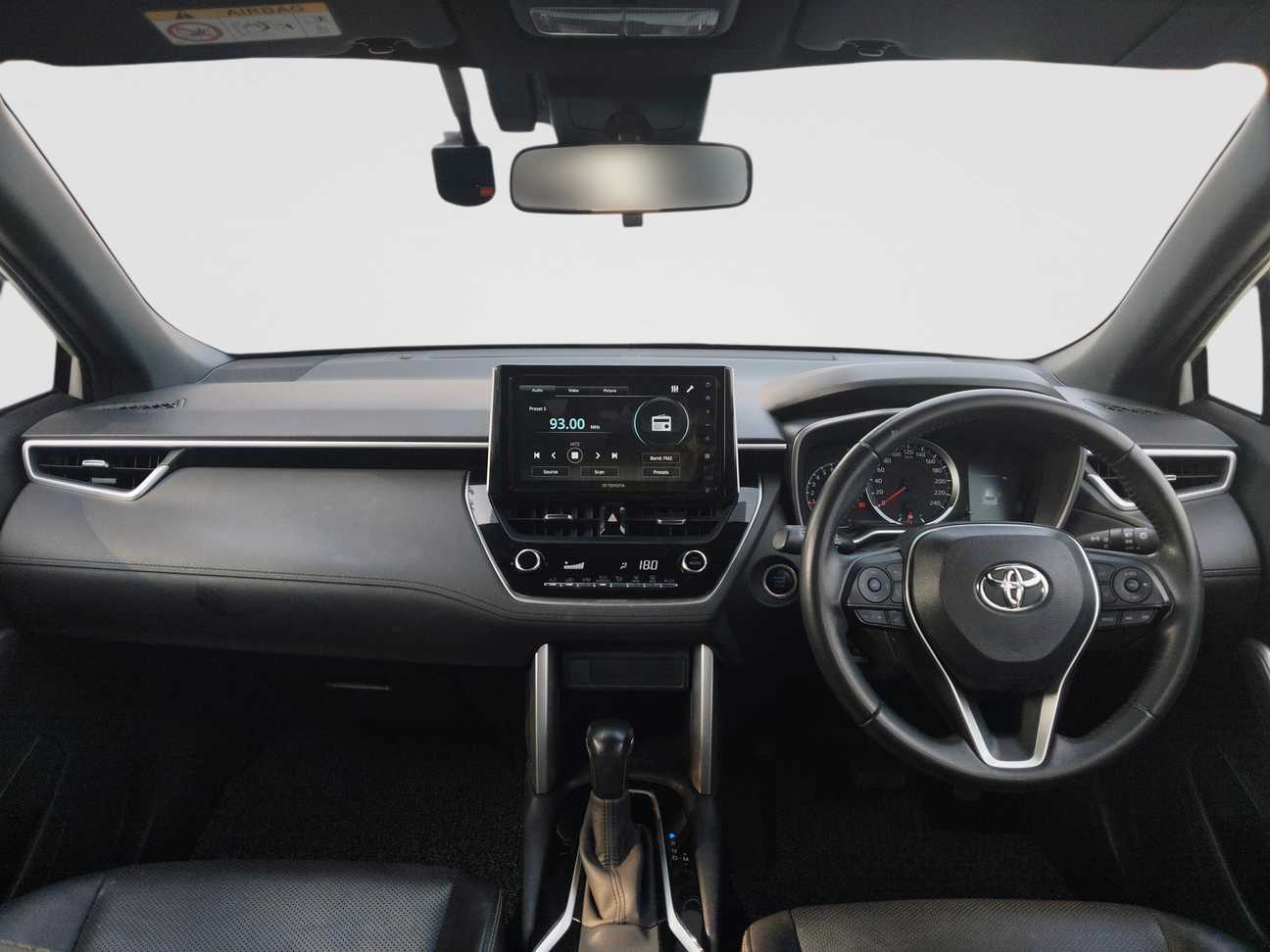 used 2022 Toyota Corolla Cross V 1.8