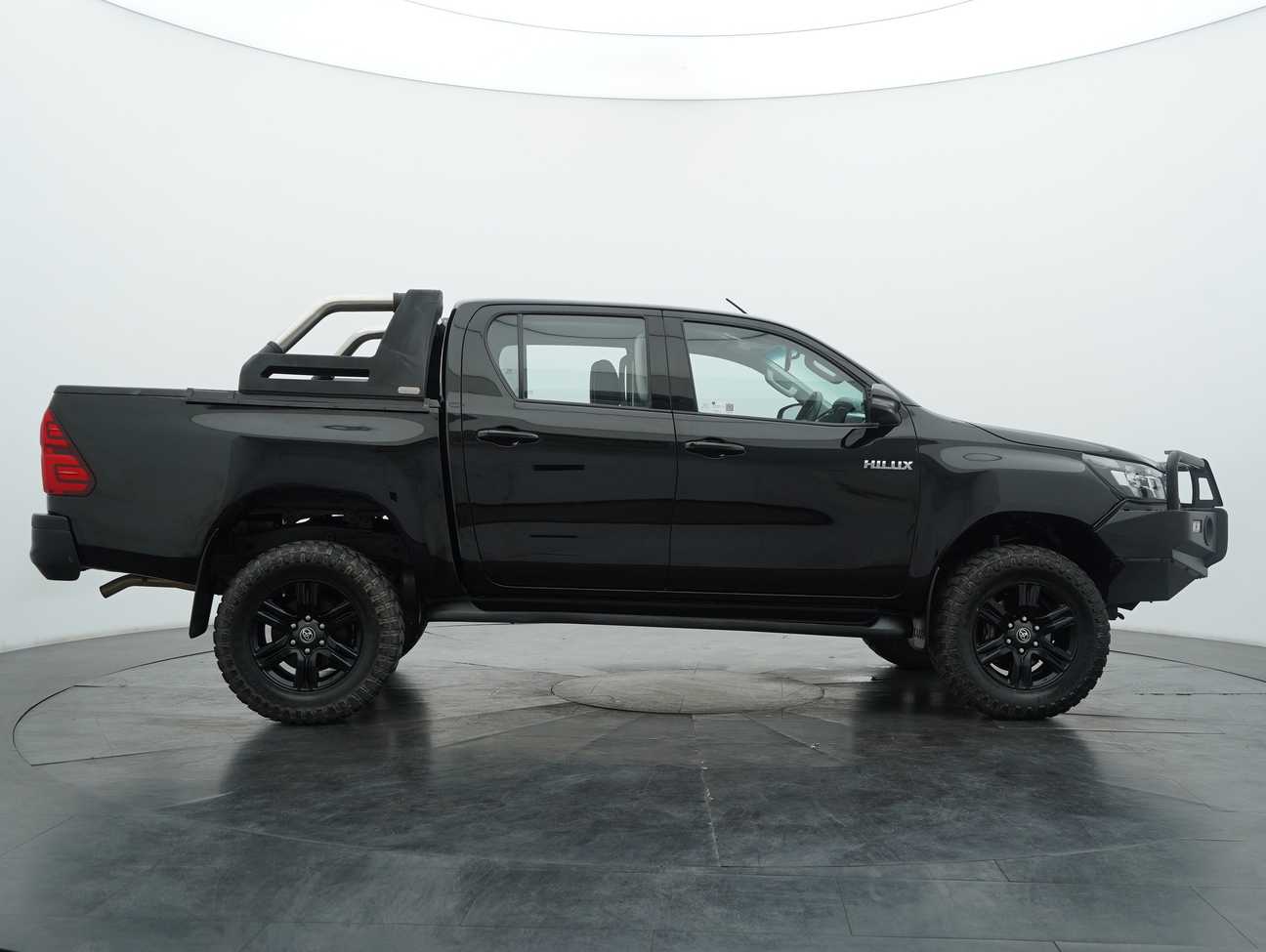 terpakai 2021 Toyota Hilux E Dual Cab 2.4