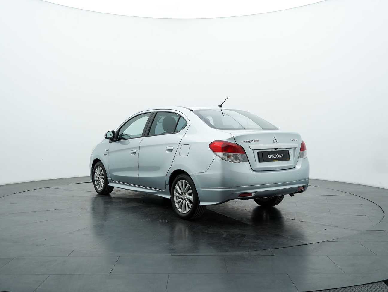 terpakai 2013 Mitsubishi Attrage SE 1.2