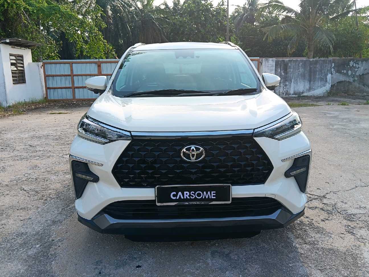used 2023 Toyota Veloz  1.5