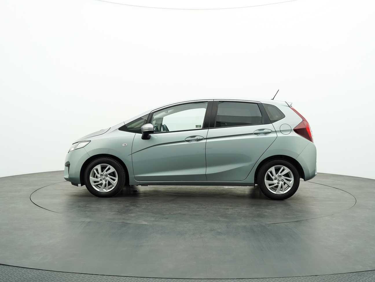 used 2016 Honda Jazz E 1.5