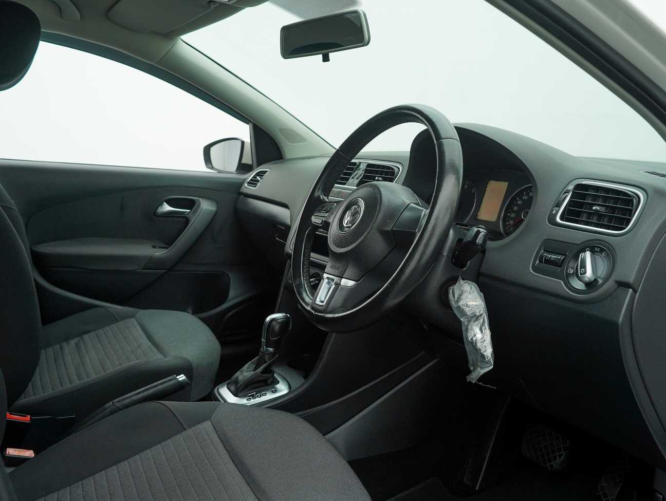 terpakai 2011 Volkswagen Polo TSI 1.2