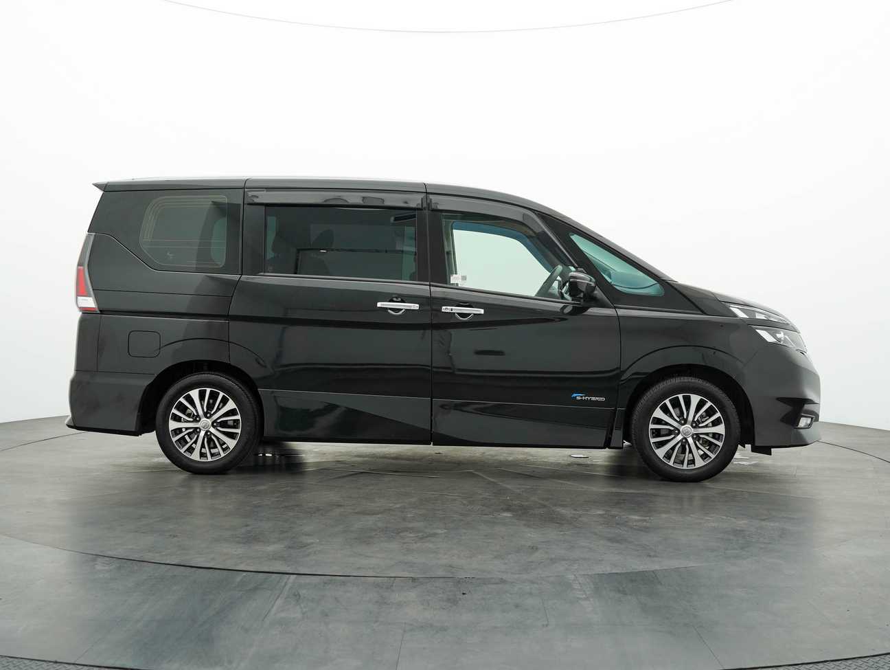 used 2020 Nissan Serena S-Hybrid High-Way Star 2.0