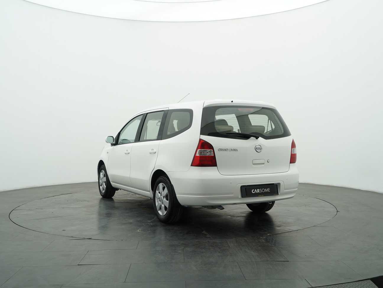 used 2010 Nissan Grand Livina Luxury 1.6