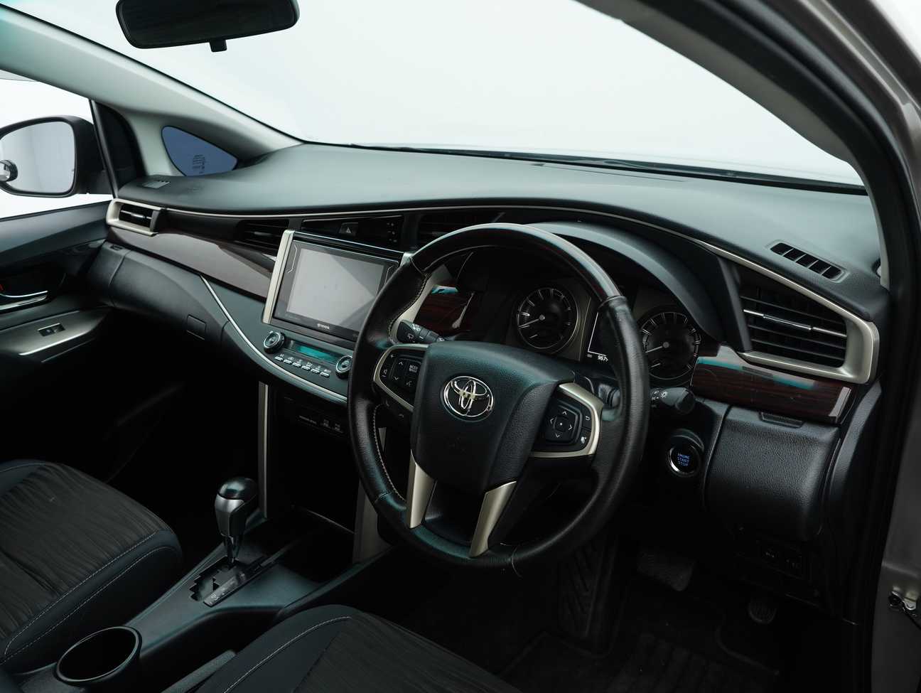 used 2017 Toyota Innova G 2.0