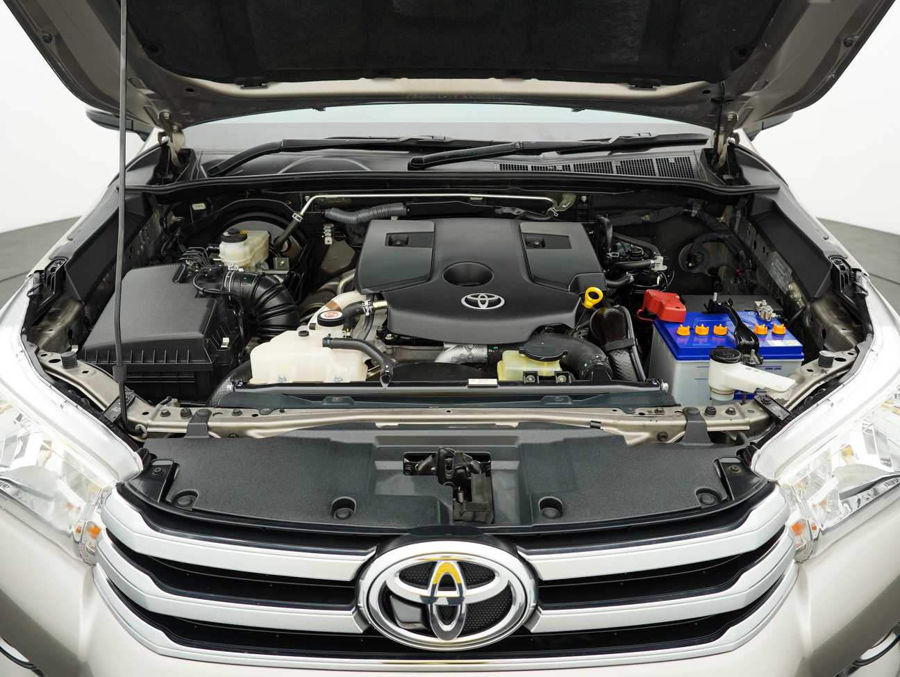 used 2020 Toyota Hilux G Dual Cab 2.4