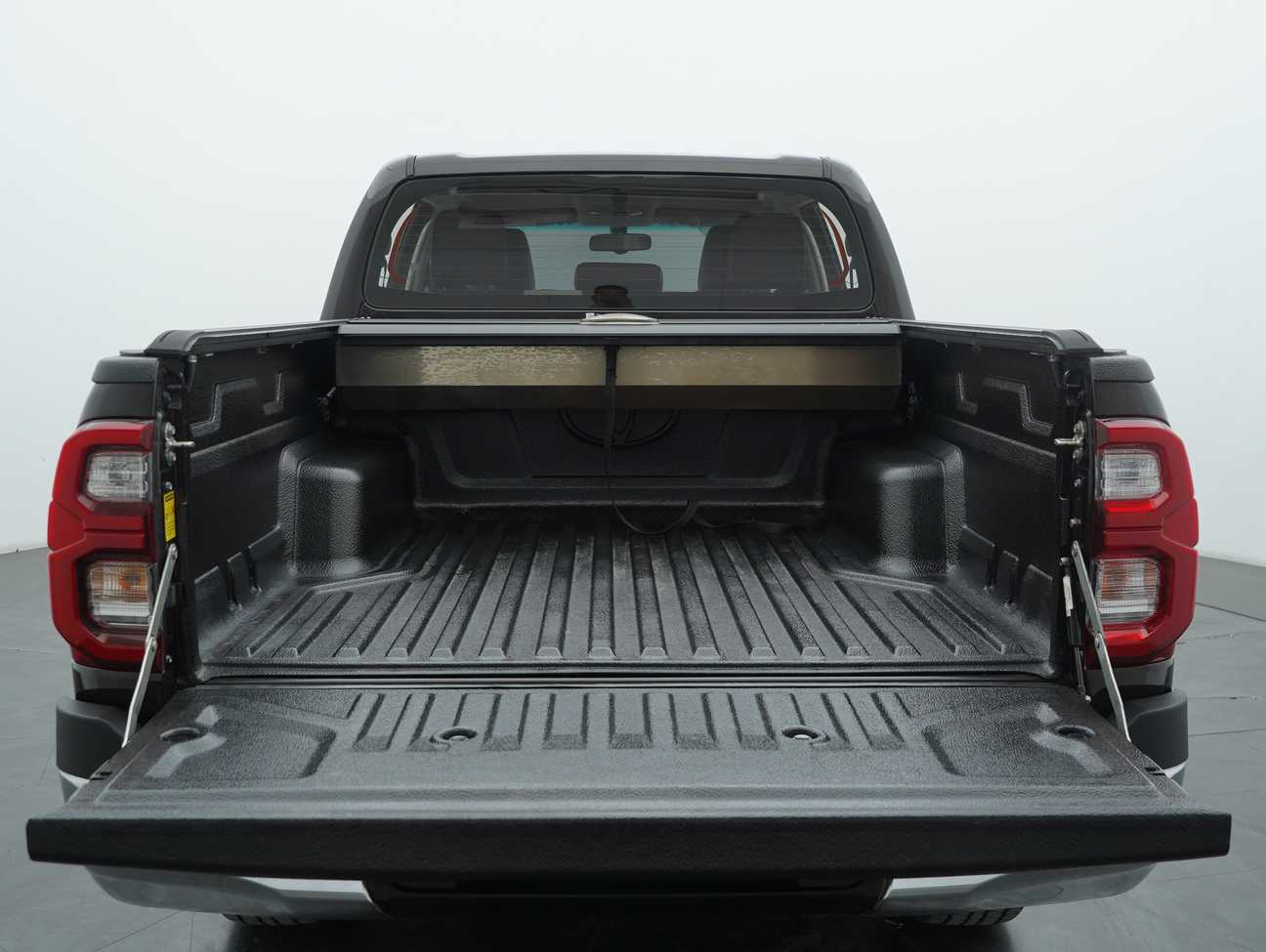 used 2023 Toyota Hilux V Dual Cab 2.4