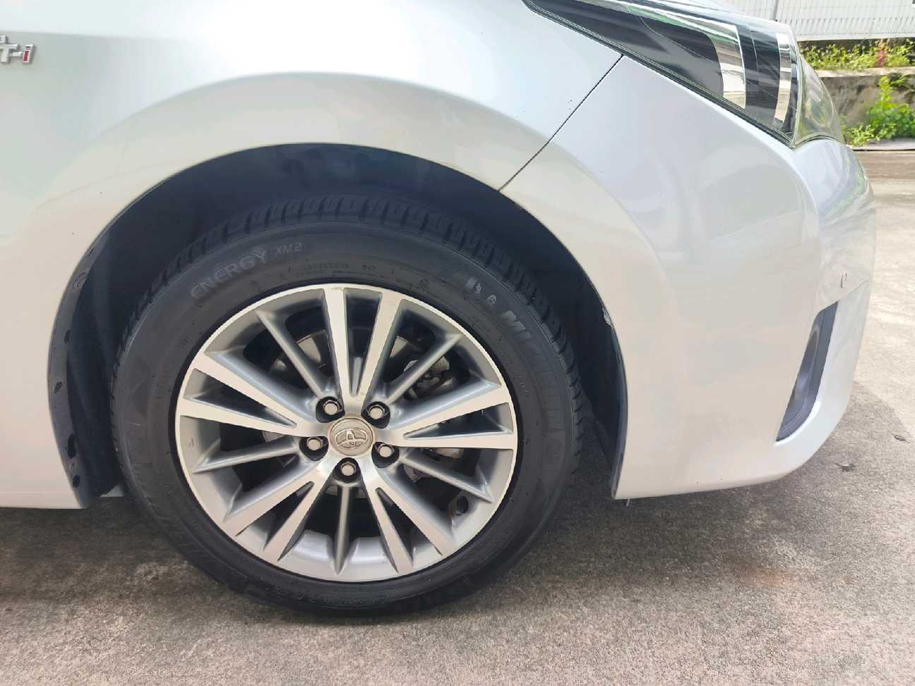 used 2015 Toyota Corolla Altis E 1.8