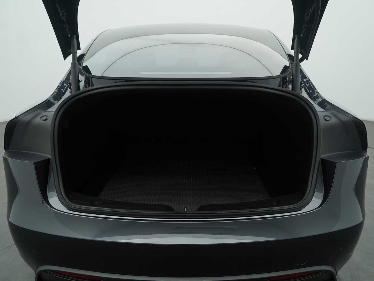 used 2025 Tesla Model 3 Standard Range 