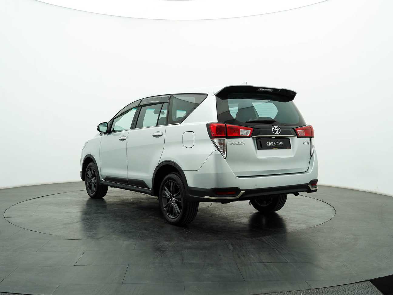 terpakai 2021 Toyota Innova X 2.0