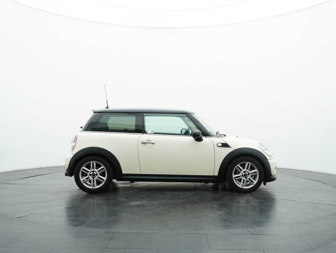 terpakai 2012 MINI Cooper  1.6