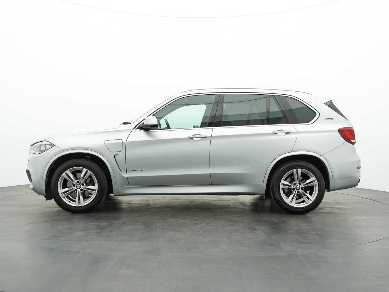 terpakai 2017 BMW X5 xDrive40e M Sport 2.0