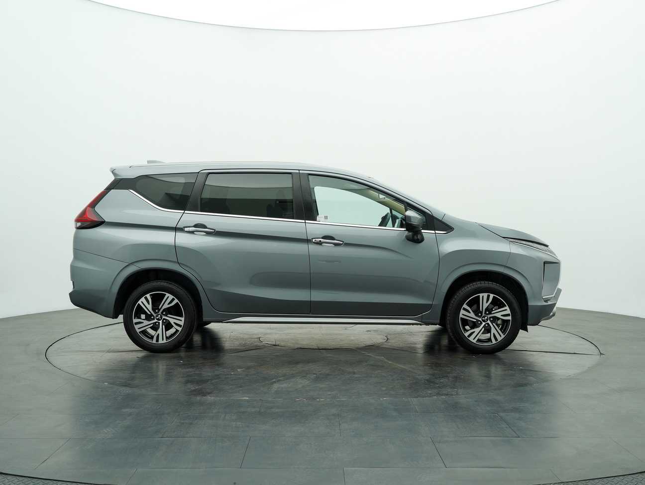 terpakai 2023 Mitsubishi Xpander  1.5