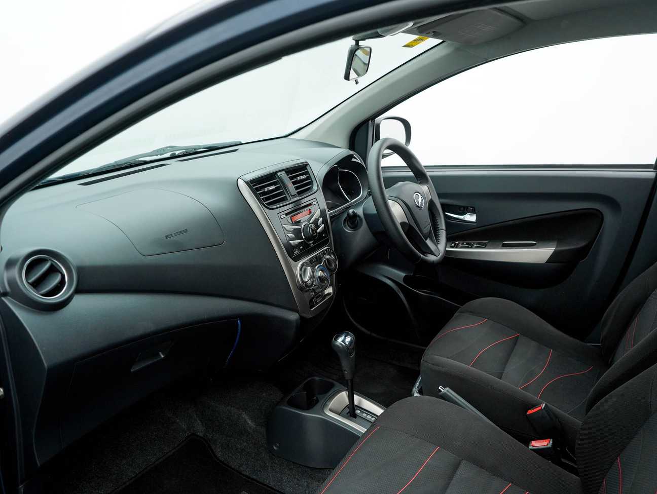terpakai 2014 Perodua AXIA SE 1.0