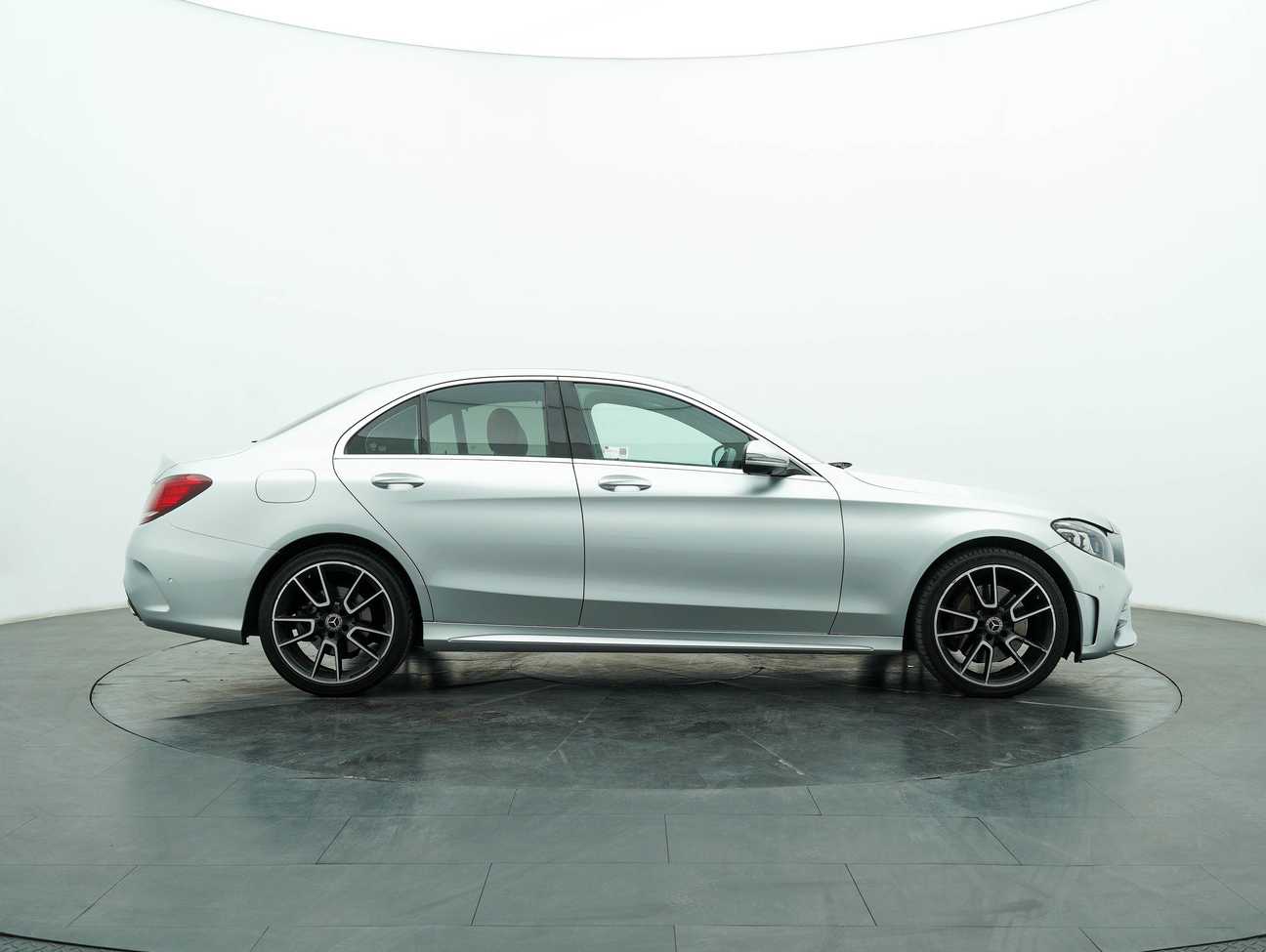 used 2020 Mercedes-Benz C300 AMG Line 2.0