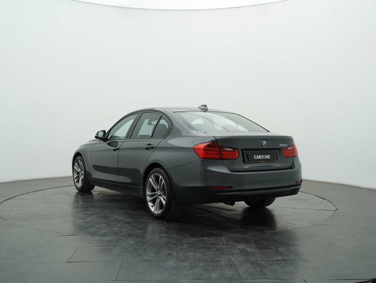 used 2015 BMW 320i Sport Line 2.0
