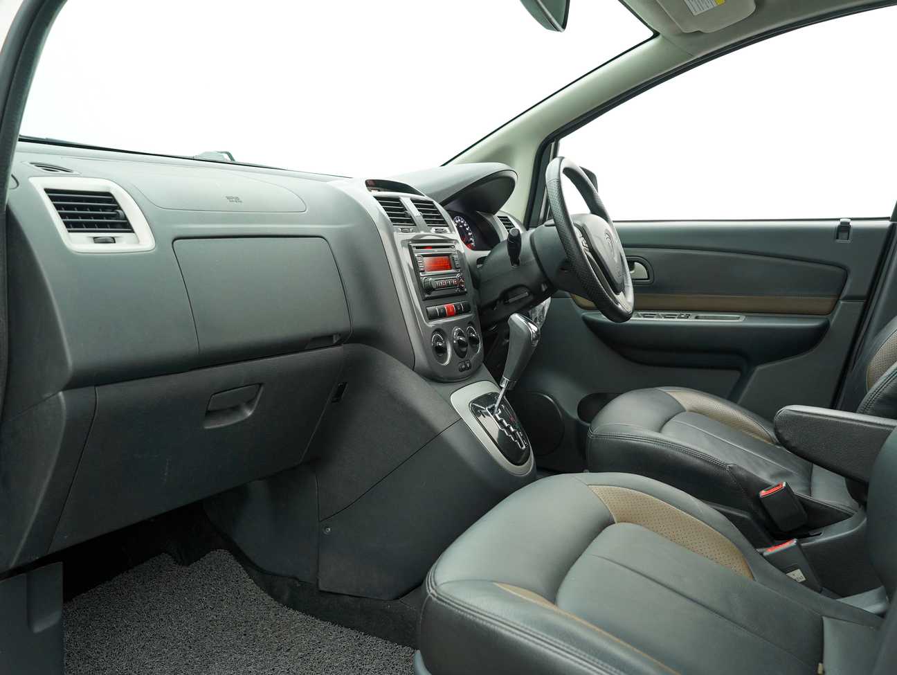 used 2014 Proton Exora Bold CFE Premium 1.6