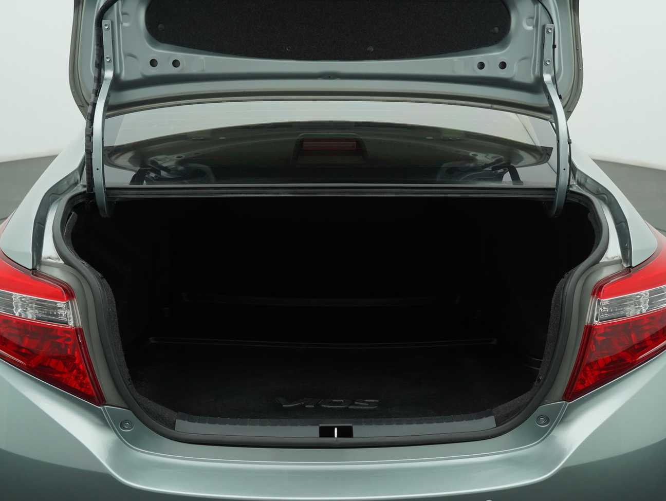 used 2018 Toyota Vios J 1.5