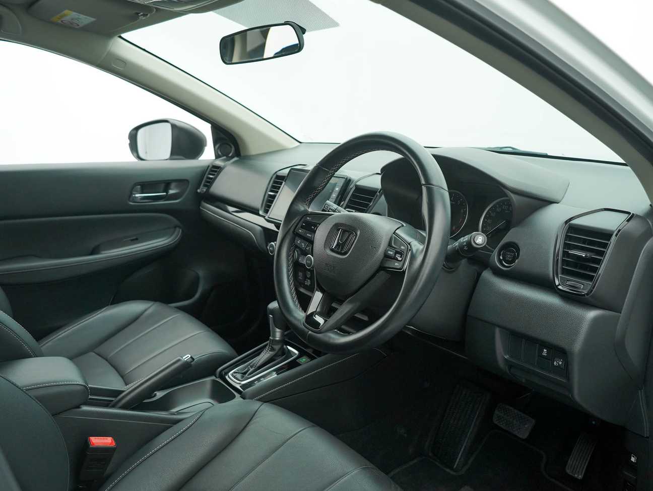 used 2022 Honda City V 1.5
