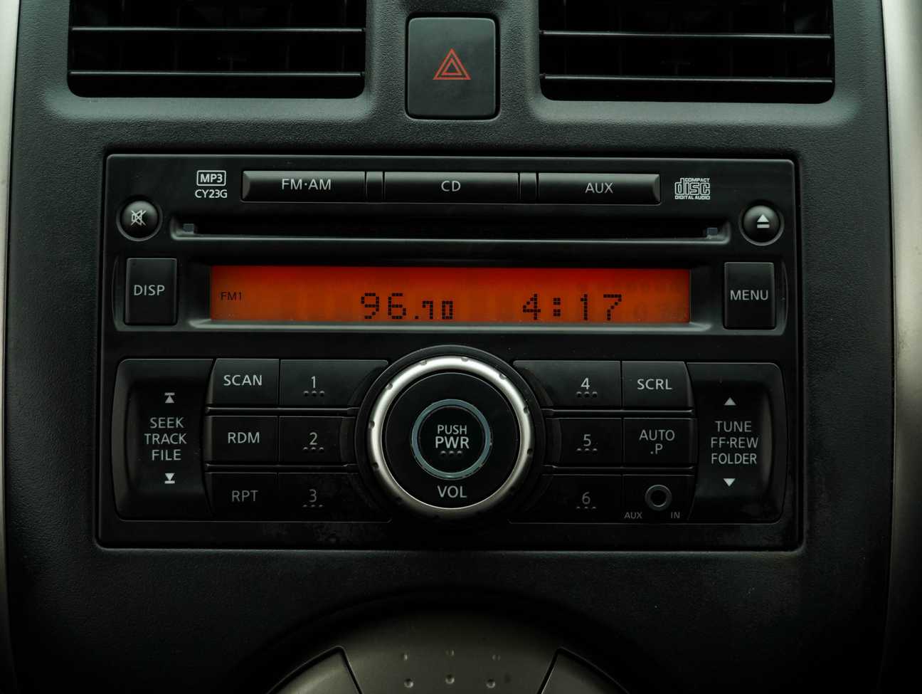 used 2012 Nissan Almera VL 1.5