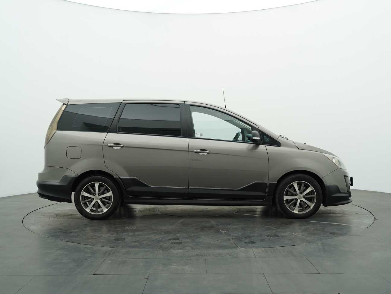 terpakai 2015 Proton Exora Premium 1.6