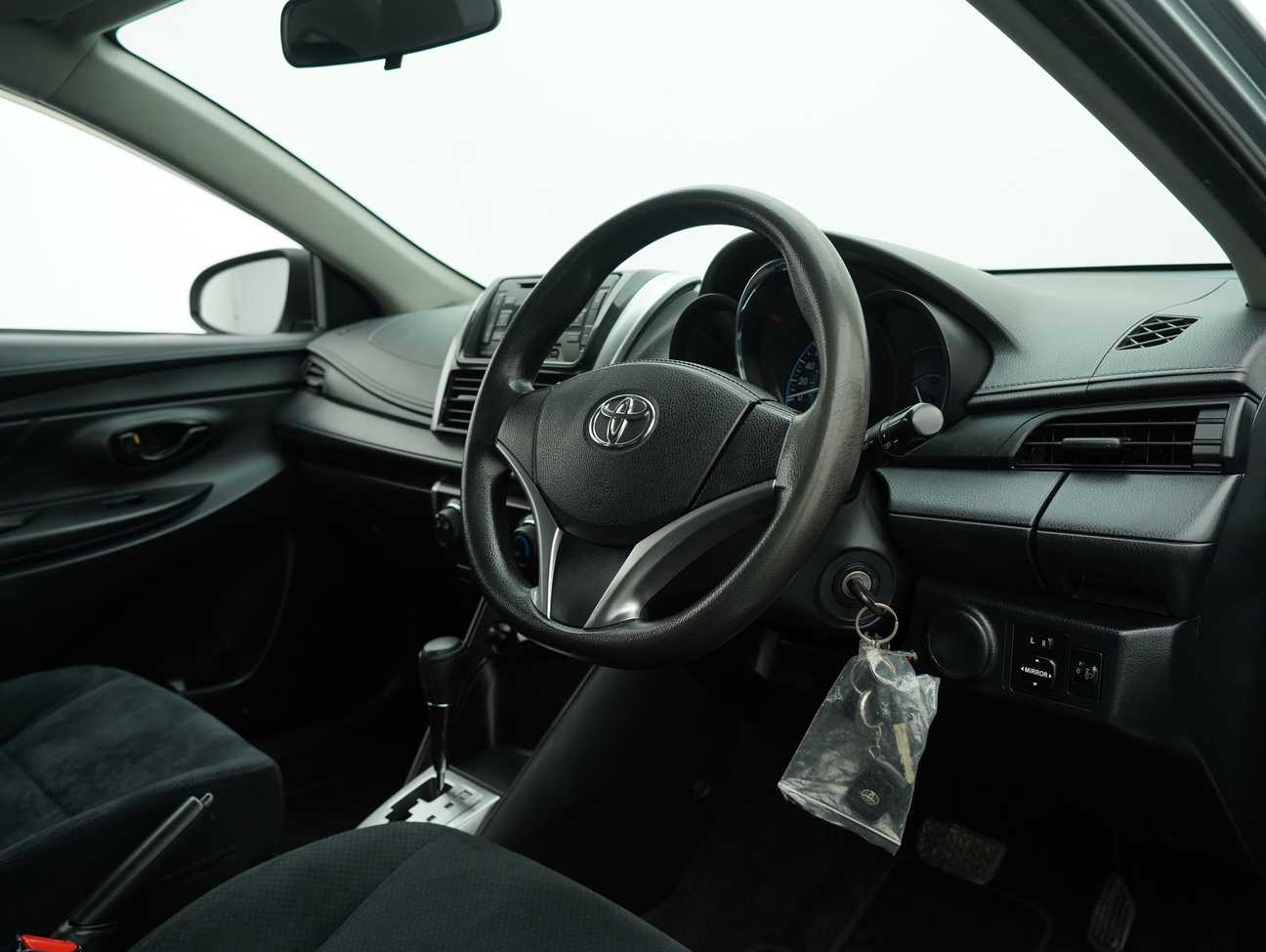 terpakai 2014 Toyota Vios J 1.5
