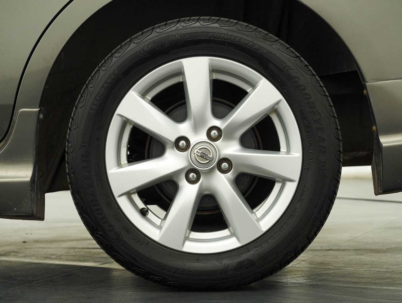 used 2012 Nissan Almera VL 1.5