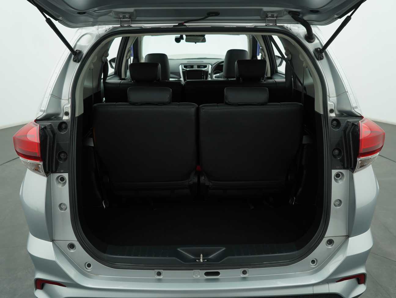 terpakai 2022 Perodua Aruz AV 1.5