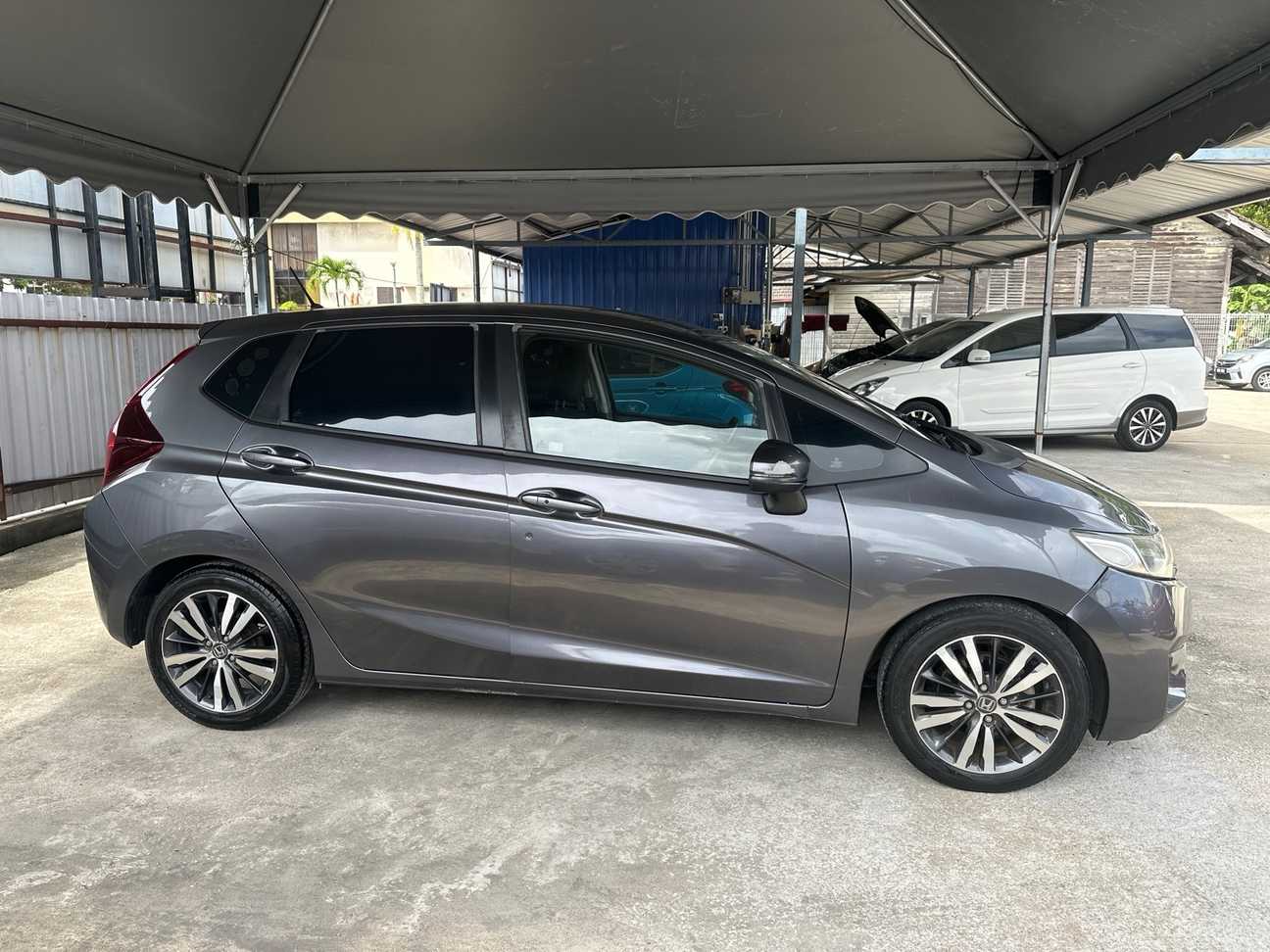 used 2015 Honda Jazz V 1.5