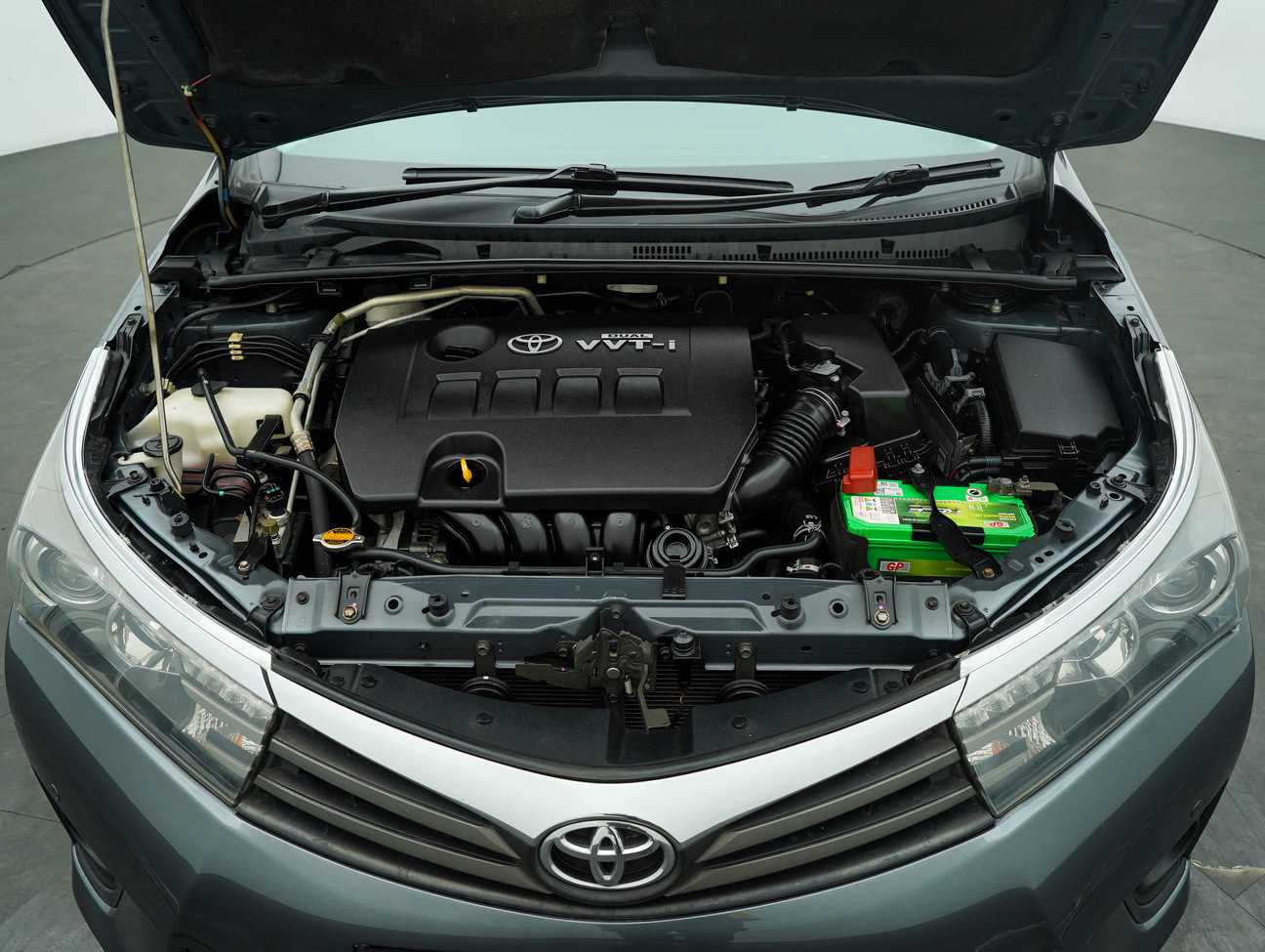 used 2014 Toyota Corolla Altis V 2.0