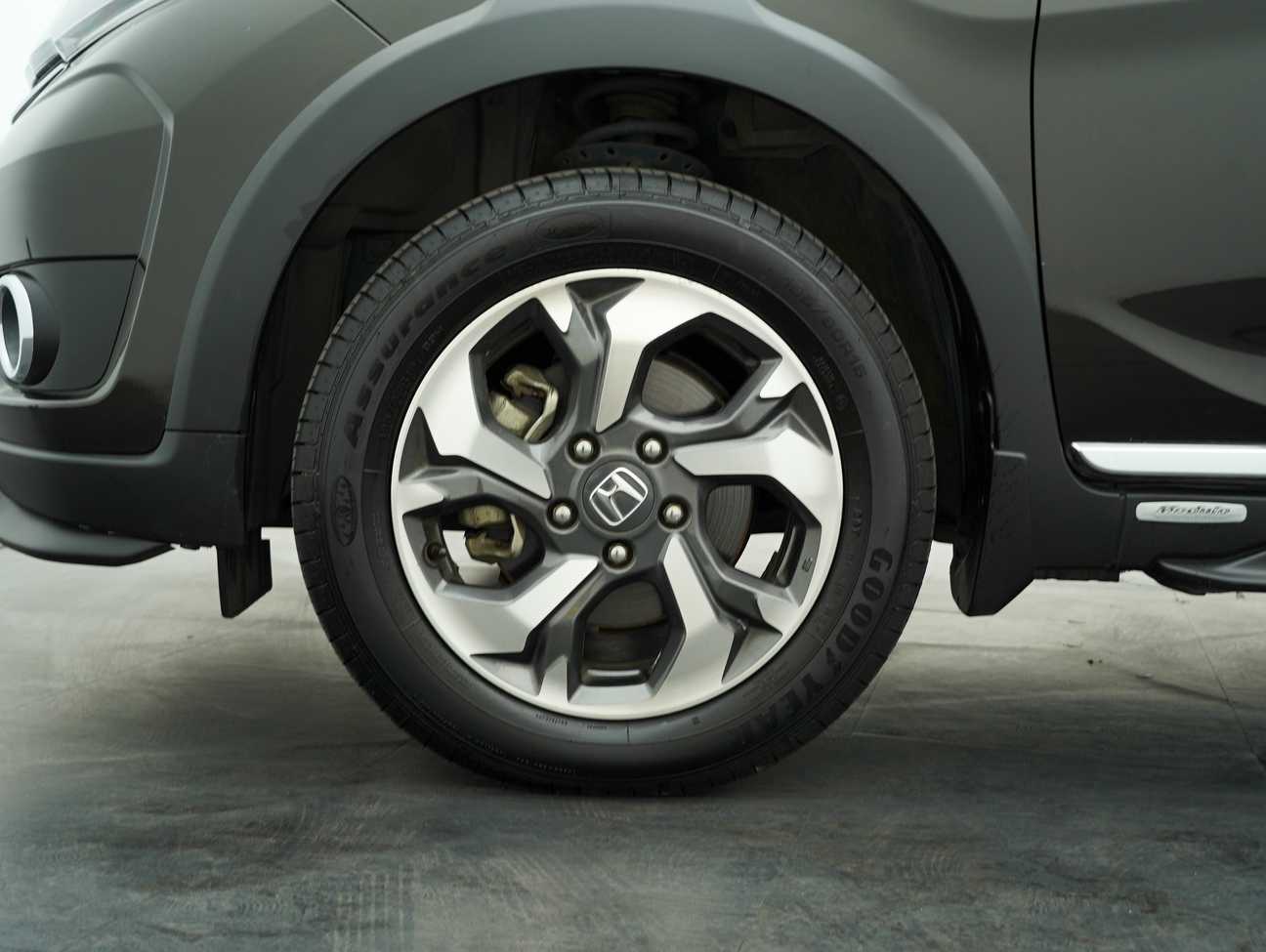 used 2018 Honda BR-V V 1.5