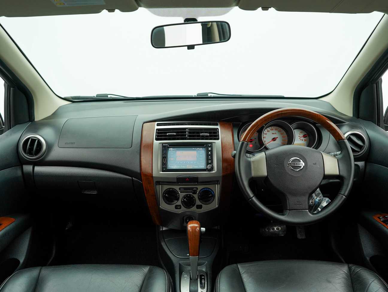 used 2013 Nissan Grand Livina Autech 1.8