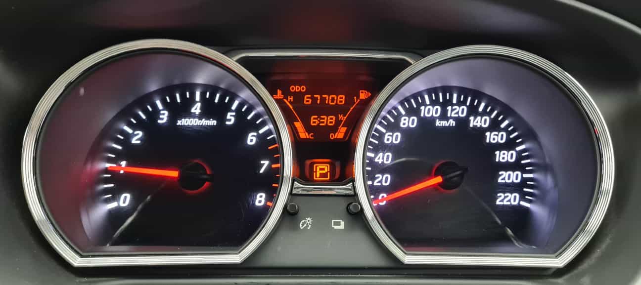 used 2015 Nissan GRAND LIVINA CLASSIC/COMFORT 1.6