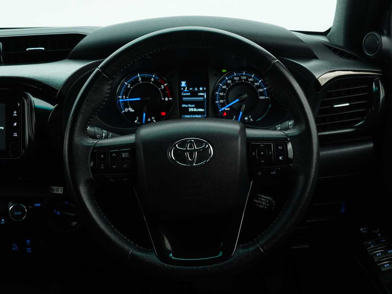 terpakai 2021 Toyota Hilux Rogue Dual Cab 2.8