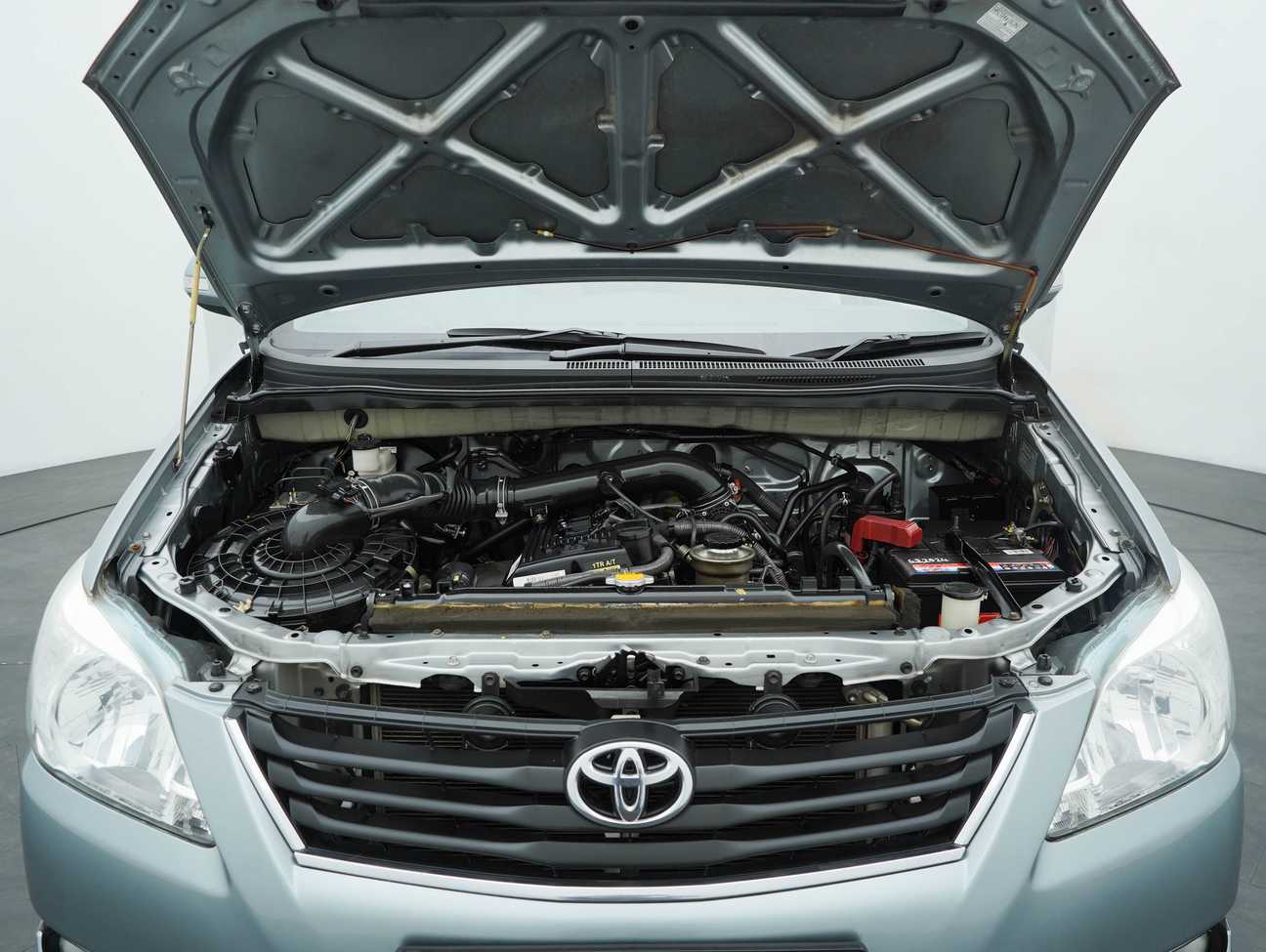 used 2012 Toyota Innova G 2.0