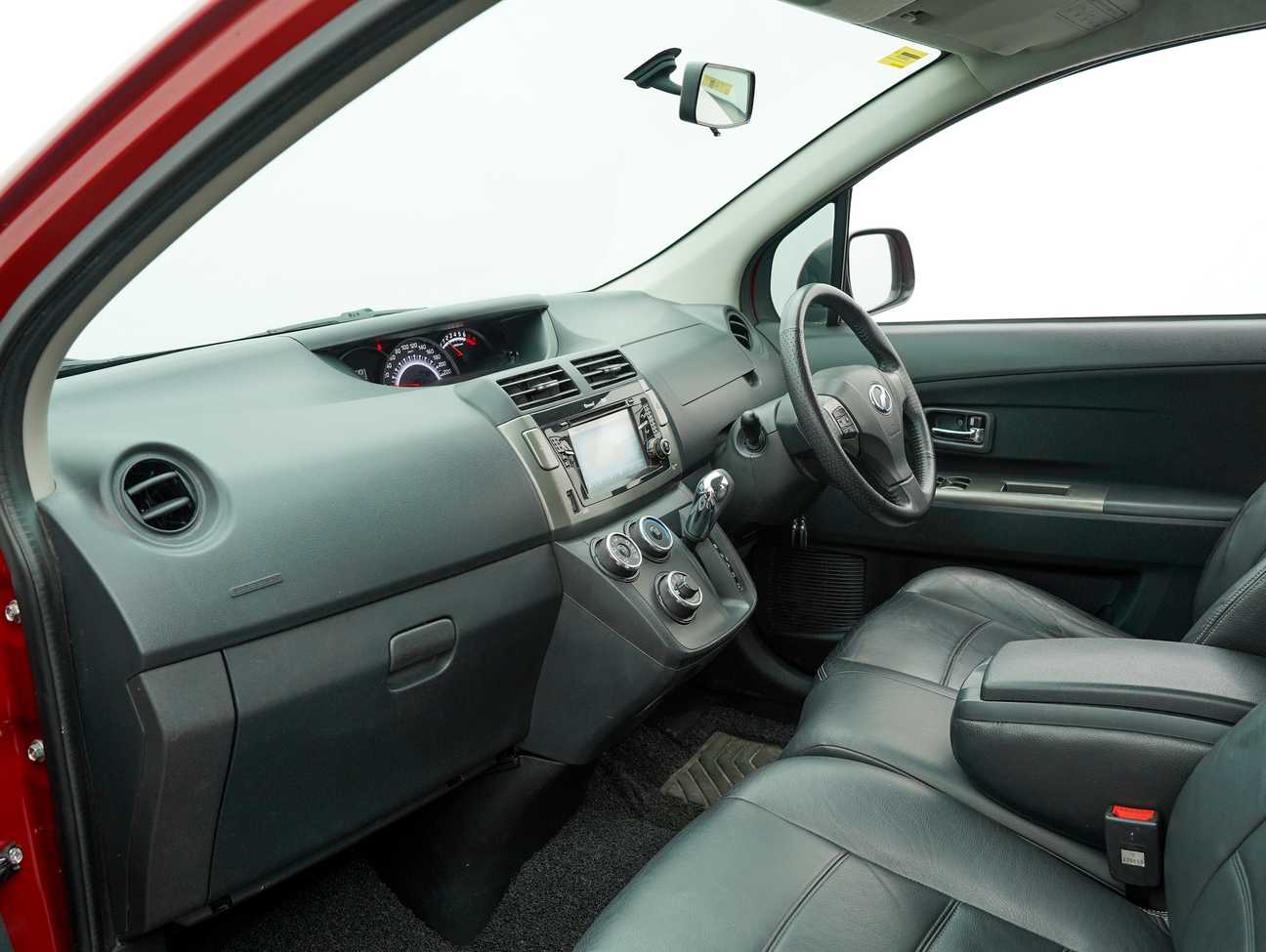 terpakai 2014 Perodua Alza Advance 1.5