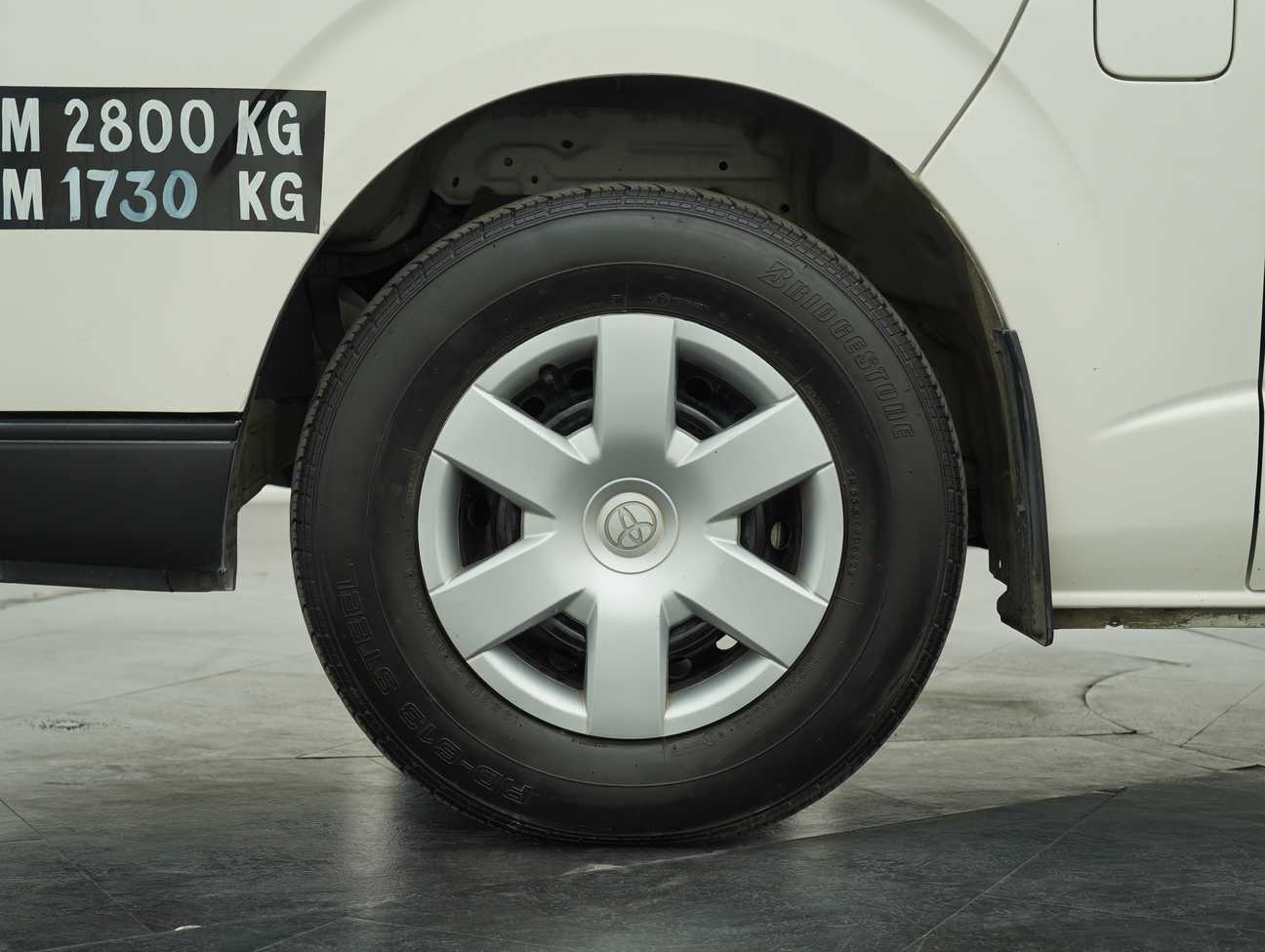 used 2022 Toyota Hiace Panel 2.5