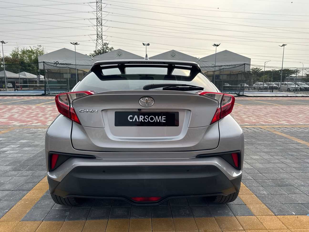 used 2018 Toyota C-HR  1.8